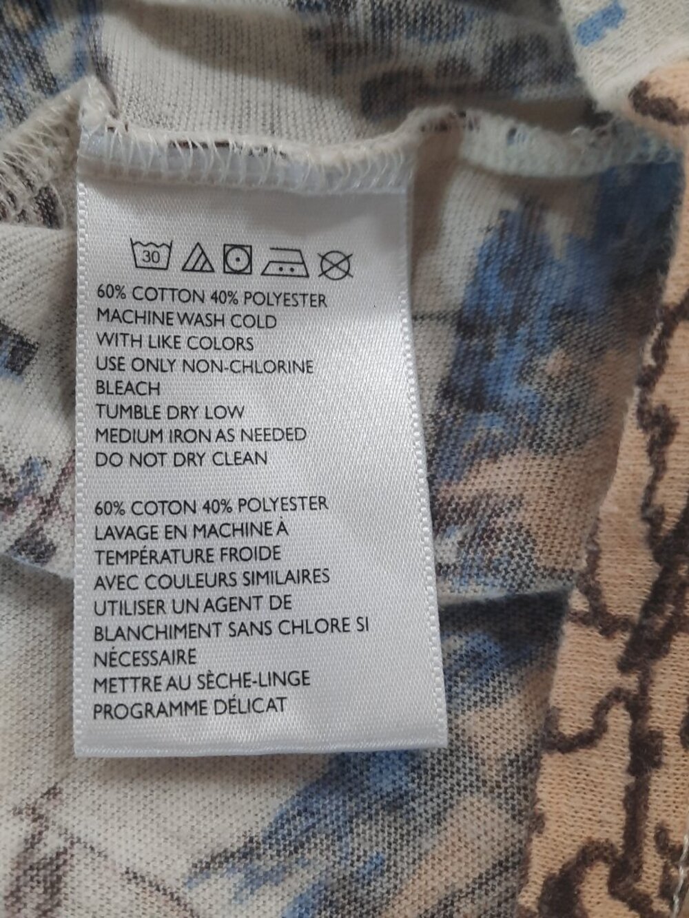 Vtg inspired world map top - Urban Outfitters brand - Picture 8 of 11